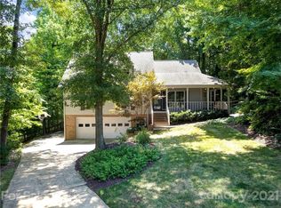4521 Pendock Ct, Charlotte, NC 28226