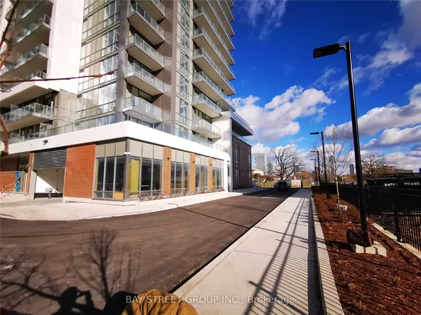 32 Forest Manor Rd #1106, Toronto, ON M2J 0C2