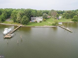 24224 Half Pone Point Rd, Hollywood, MD 20636