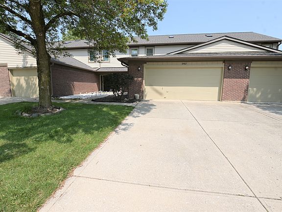 2nd image of 6462 Bay Harbor Ln