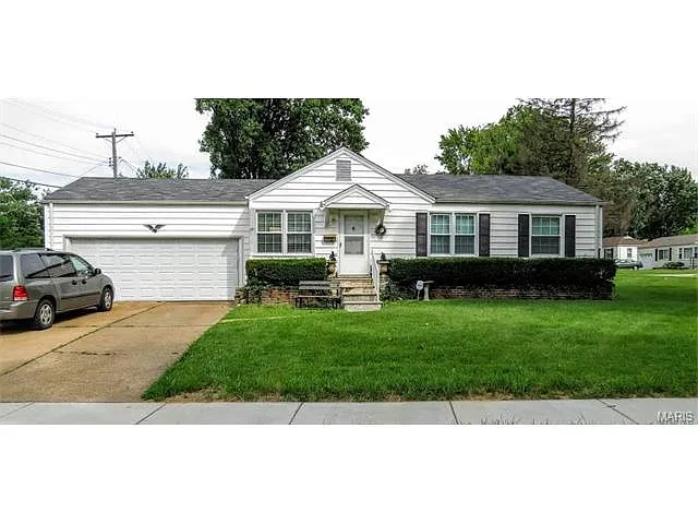10347 Coburg Lands Dr photo 1