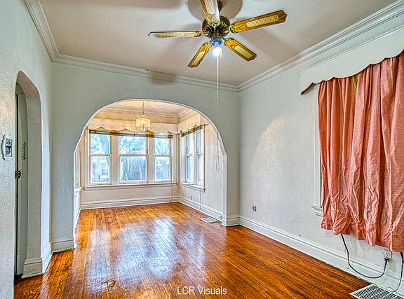 2nd image of 2300 S Kirkland Ave
