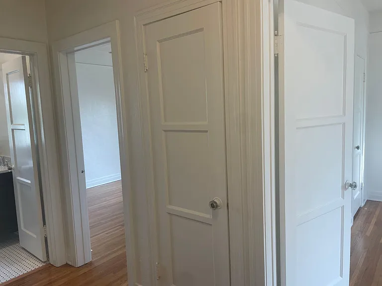 672 Euclid Ave #1/2 — Photo 25