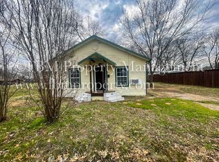 202 E Vanston Ln, Crandall, TX 75114