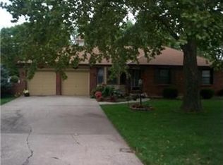 7401 N Woodland Ave, Gladstone, MO 64118