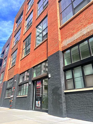 Rented by R New York | media 3