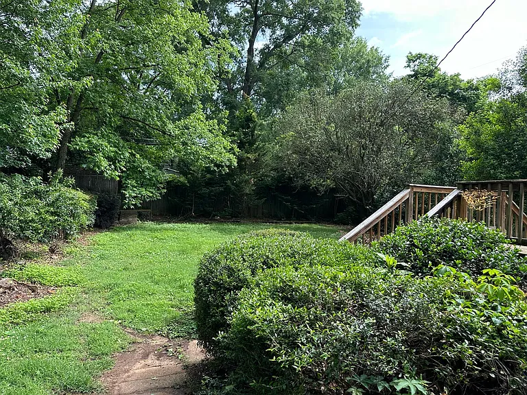 533 Inwood Dr — Photo 24