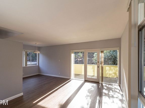 3rd image of 2356 Duane St #6