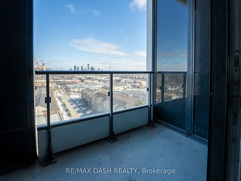 1007 The Queensway #313 — Photo 15