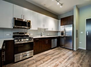 851 W Grand Ave APT 303, Chicago, IL 60642