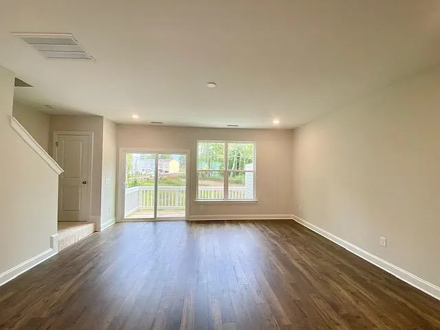 2843 Macbeth Ln — Photo 7