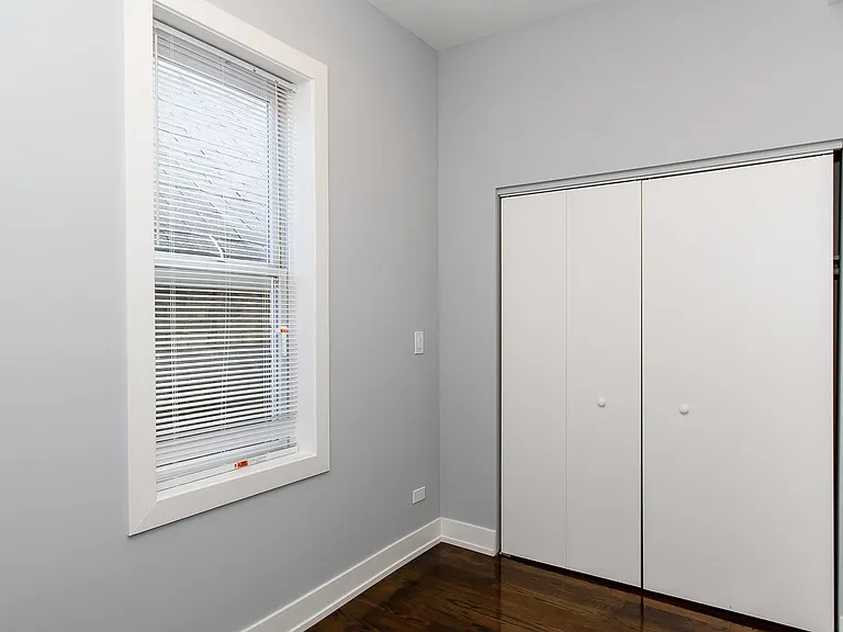 2163 N Bell Ave #2R — Photo 7
