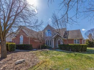 3250 Nicolette Dr, Howell, MI 48843