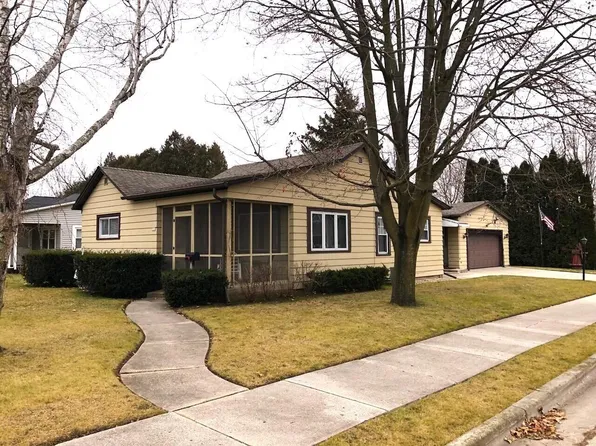326 North 11th STREET, Oostburg, WI 53070