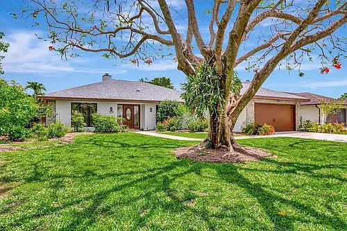 7415 Woodland Creek Ln Photo 1