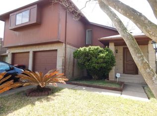 7802 Tierra Verde Dr, Houston, TX 77083