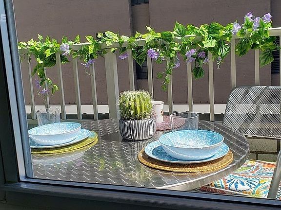 3rd image of 153 E 57th St APT 20A