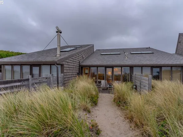 169 Salishan Dr Unit F, Gleneden Beach, OR 97388