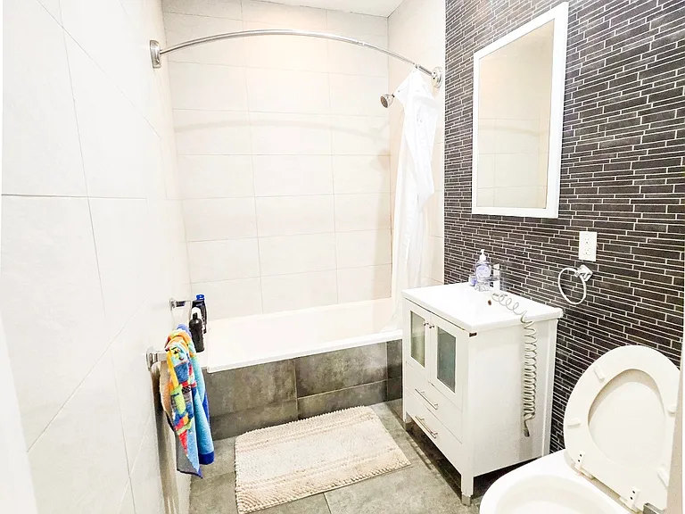 277 Halsey St #1D — Photo 4