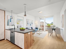 828 Metropolitan Ave