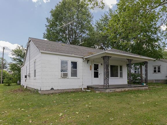 3rd image of 412 E Main St