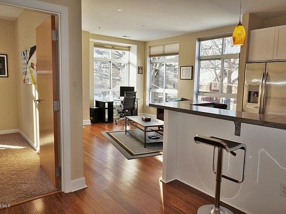 3rd image of 845 N High St #314