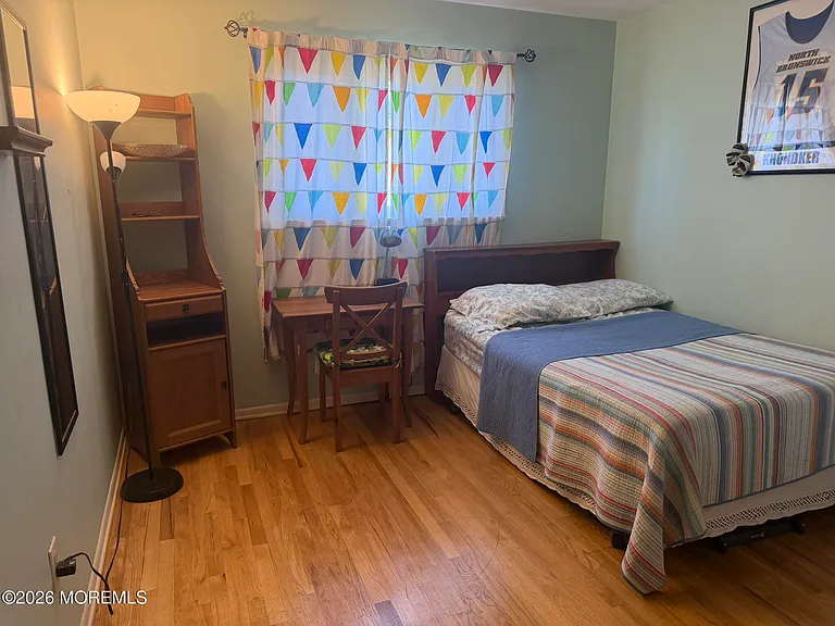 652 Holly Ln — Photo 17