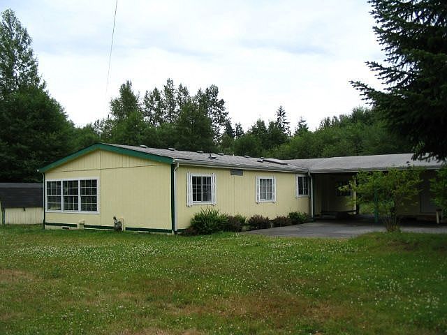 3 bdrm/2bth/den