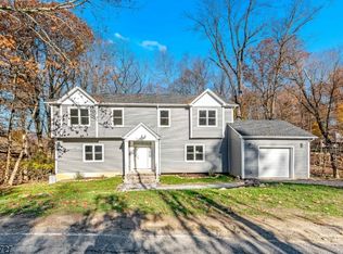 51 Park Rd, Sparta, NJ 07871