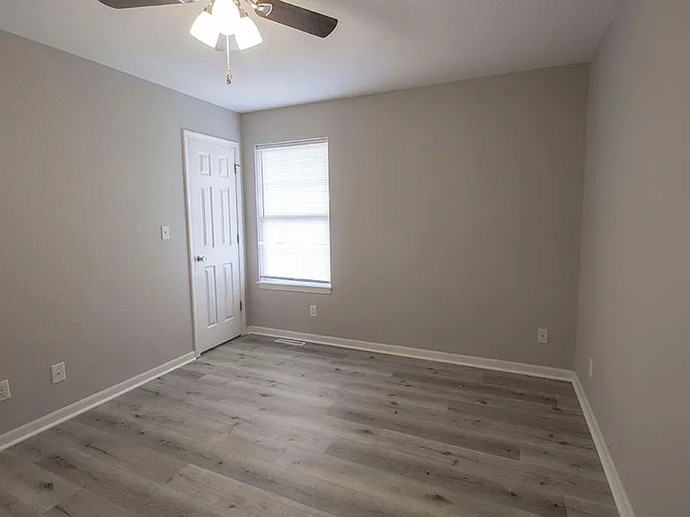 5308 Godas Cir — Photo 31