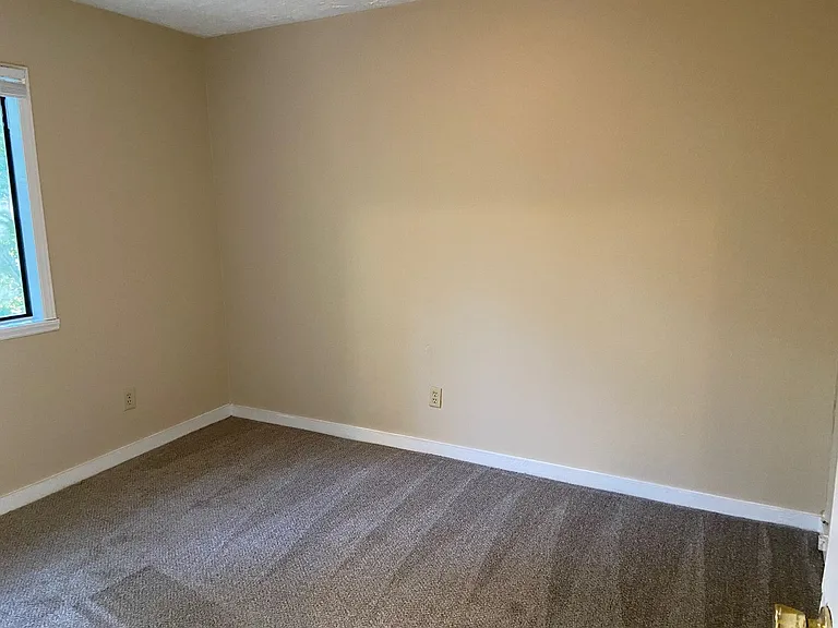 1260 Fieldstone Rd #D — Photo 6