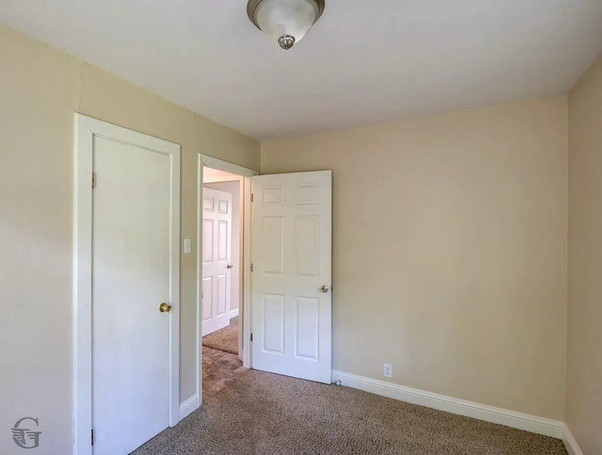 2 bed, 761 sqft, $850 — Photo 3