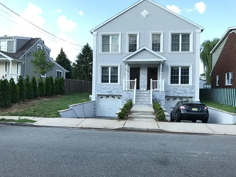 15 Kossuth St — Photo 2