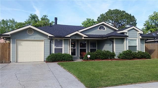 1st image of 21 Willard Pl