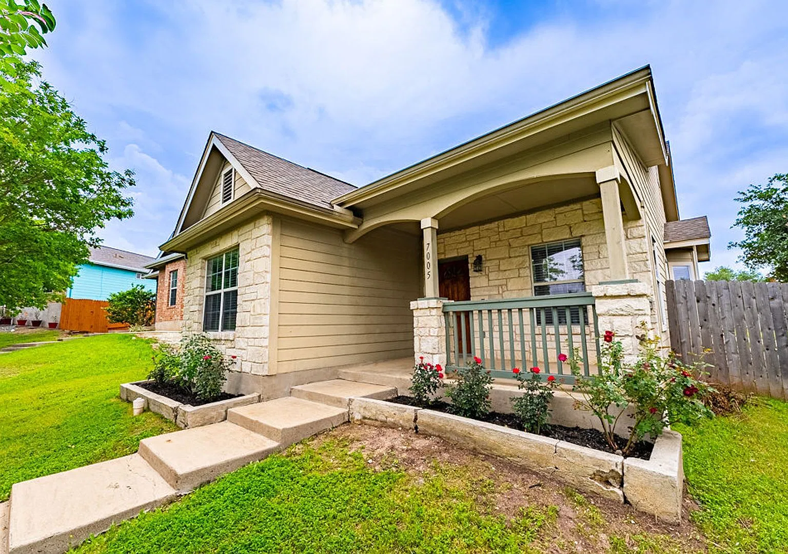 Bright, Open Living on a Spacious Corner Lot — Photo 2