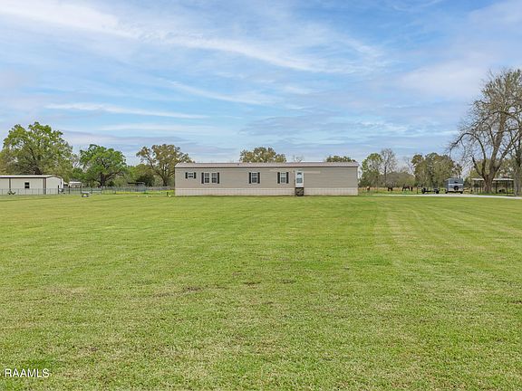 2nd image of 723 Hebert Rd