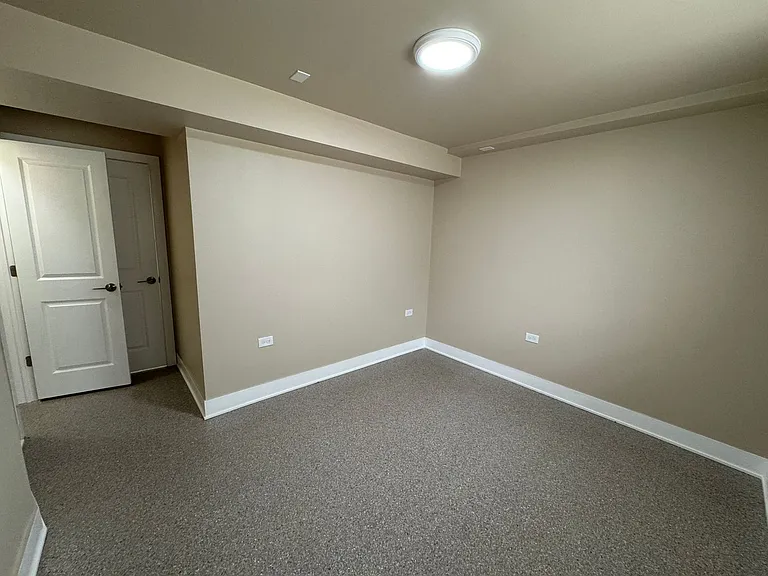 6341 S Elizabeth St #2 — Photo 7