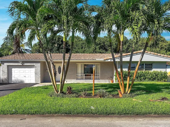 2721 NE 53rd Court, Lighthouse Point, FL 33064