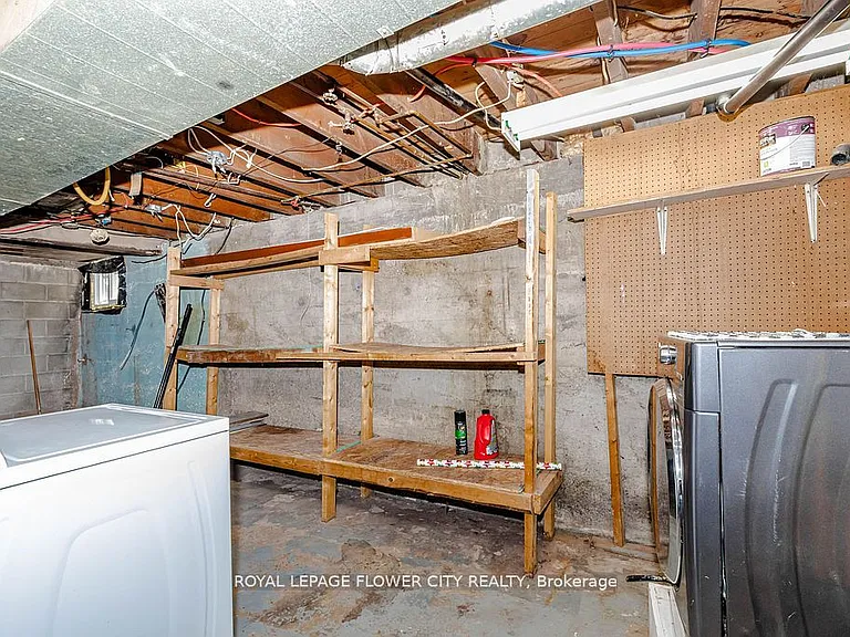 37 Warwick Rd — Photo 43
