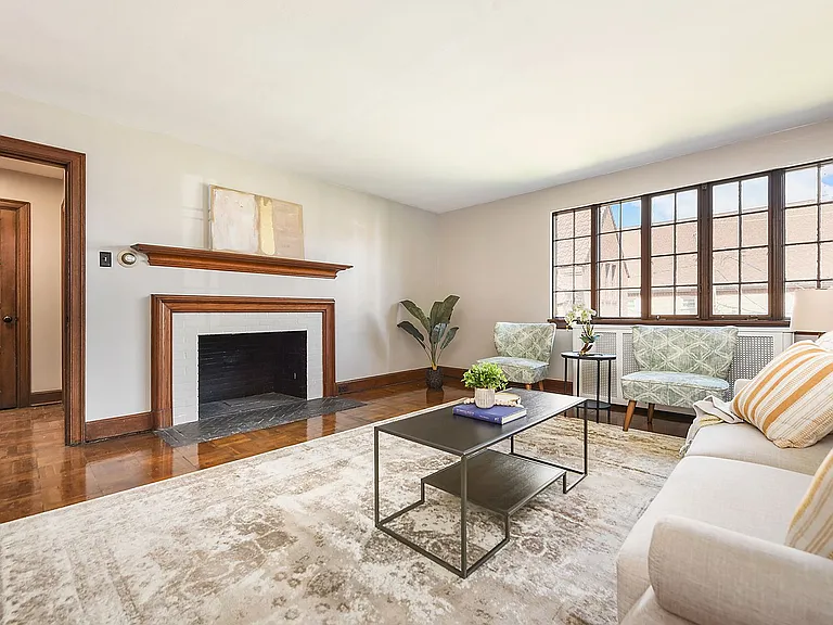 303 E. 10th Avenue — Photo 15