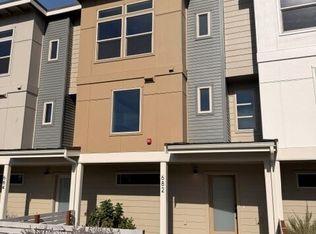 682 W Kline Rd, Bellingham, WA 98226
