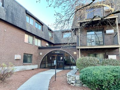 688 Boston Post Rd E APT 228, Marlborough, MA, 01752