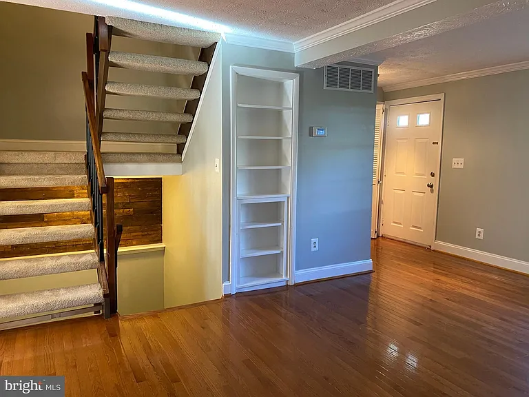1666 Barnstead Dr — Photo 9
