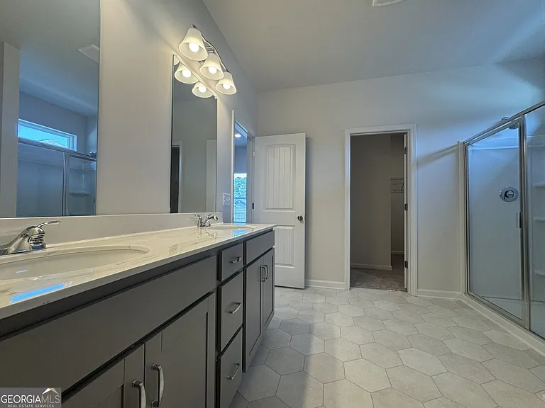 124 Sycamore Ln — Photo 21
