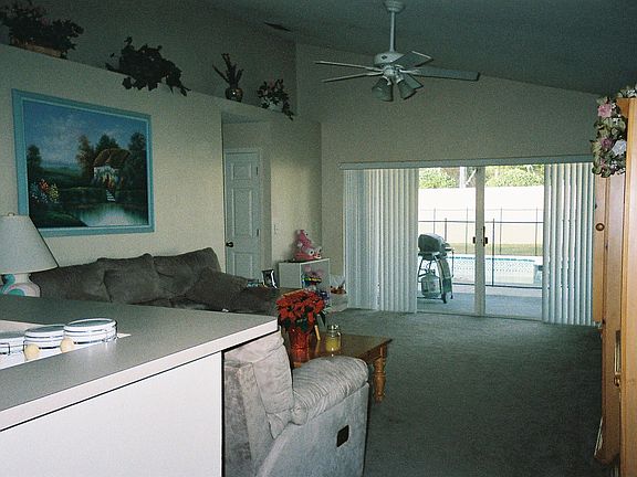 Living Rm Area