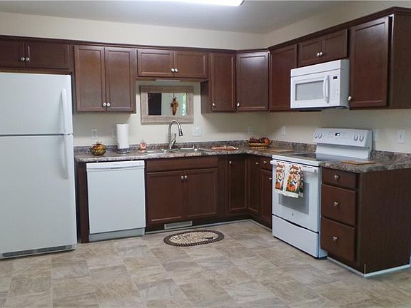 5th image of 718 E Oakwood Street Ext