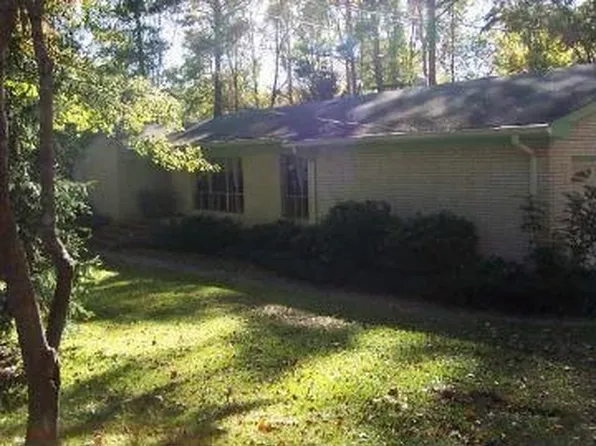 8473 Hilltop Rd, Jonesboro, GA 30236