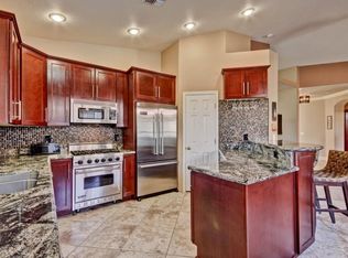 6658 E Rochelle Cir, Mesa, AZ 85215