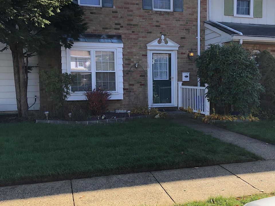 2nd image of 88 Kingsley Way
