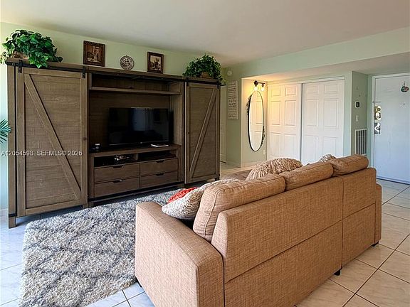 3rd image of 17021 N Bay Rd APT 802